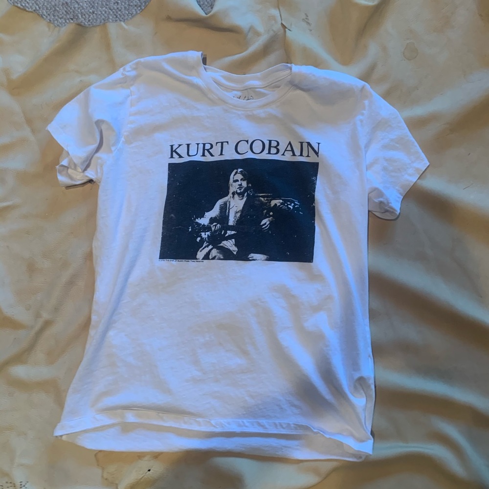 Graphic Kurt Cobain shirt